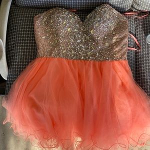 Strapless fun corral color